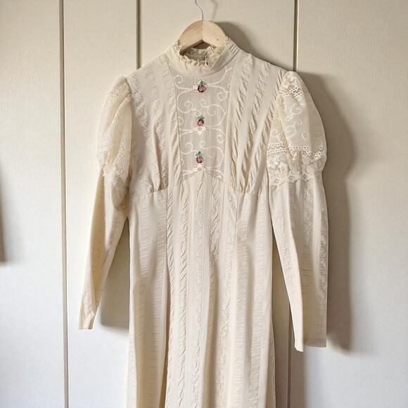 Rare Vintage 40s 50s Womens Dress with Lace Embroidery Rosette Edwardian Prairie - Picture 5 of 16